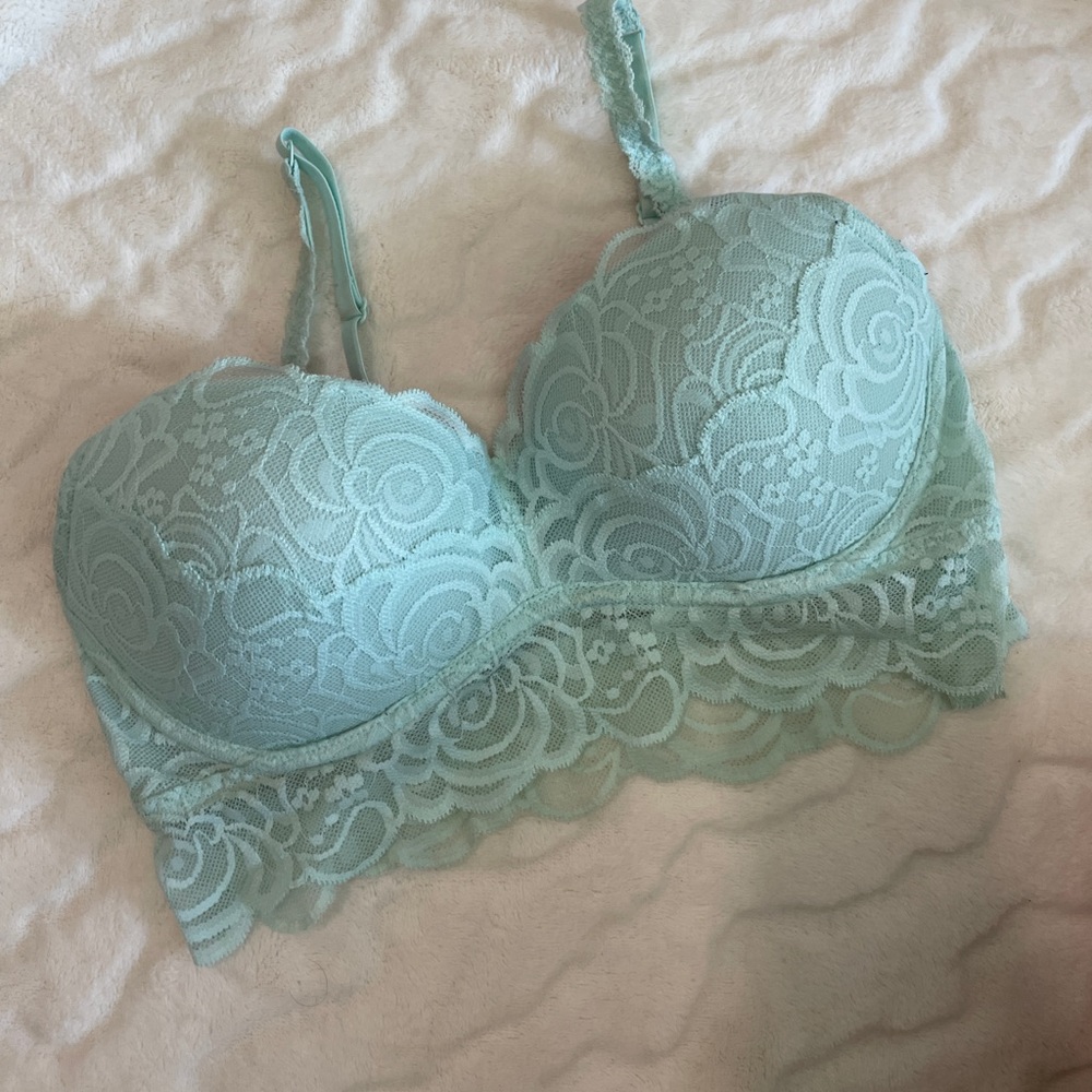 Victoria’s Secret PINK padded lace bralette, size M